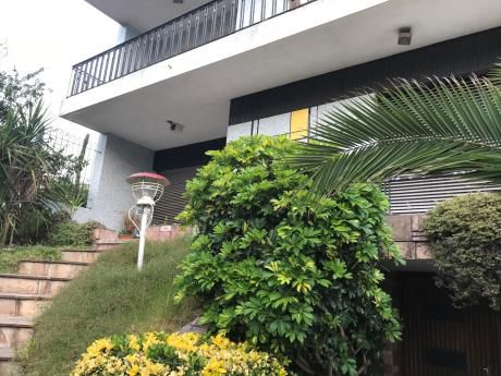 Venta De Casa 4 Dorm Buceo Prox Rbla