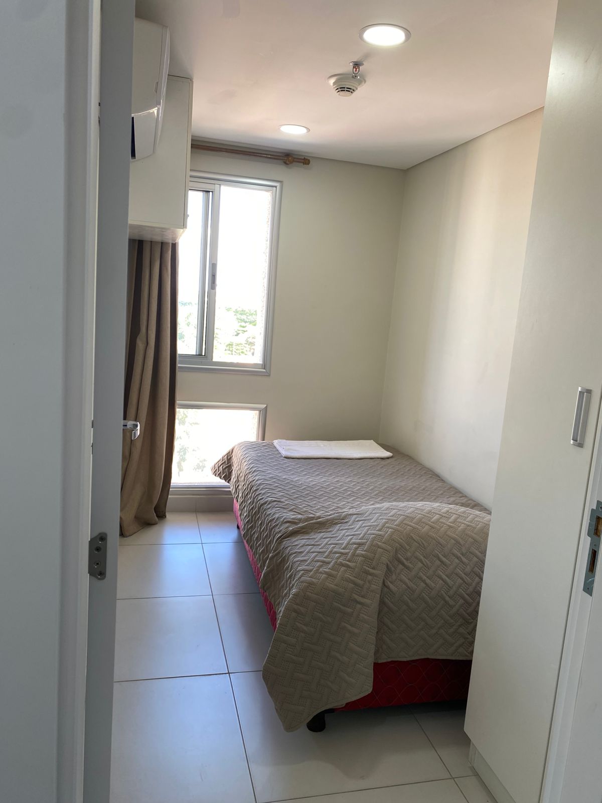 ALQUILO DEPARTAMENTO AMOBLADO EN LOS LAURELES — foto 2