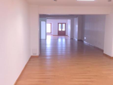 Oficina De 170m2 En Alquiler En Peatonal Sarandi