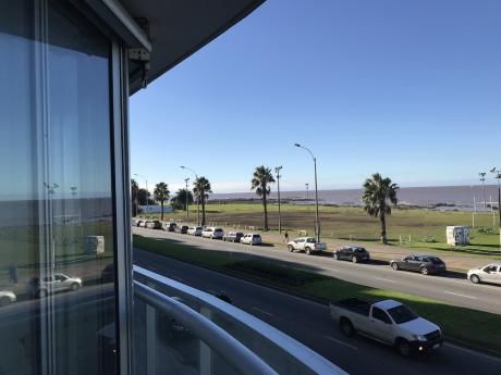 Apartamento Alquiler 1 Dormitorio Sobre Rambla