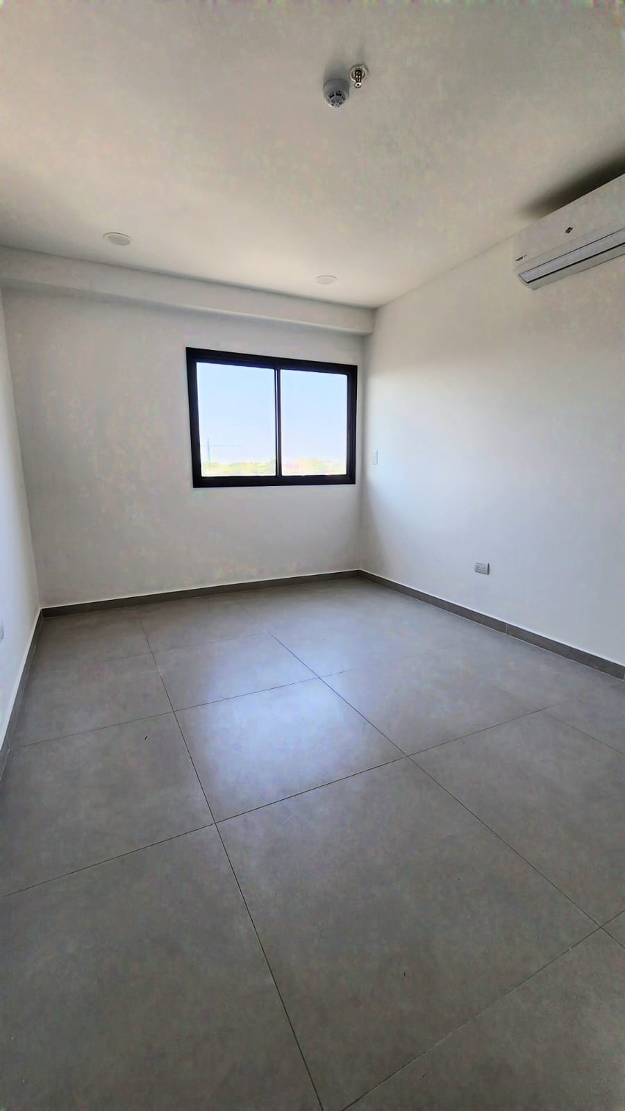 Alquilo Departamento a Estrenar en Las Lomas | 2 Dormitorios | 7.300.000 Gs. — foto 3
