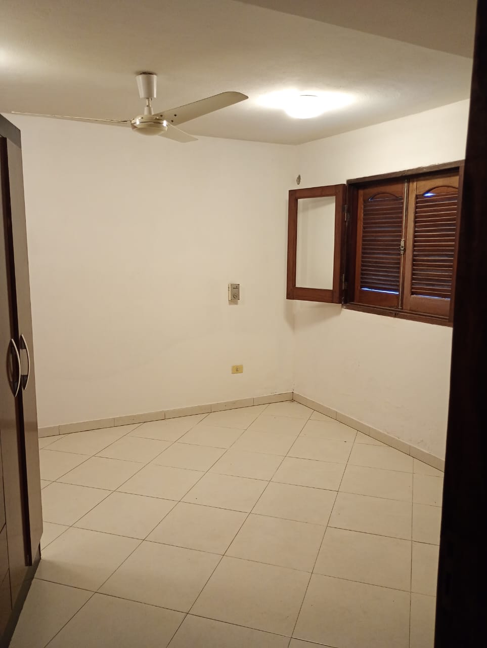 ALQUILO CASA EN EL CENTRO DE AREGUA — foto 3