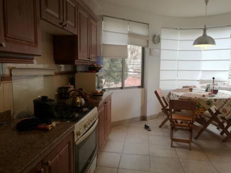 En Venta En Condoninio Privado , Achumani