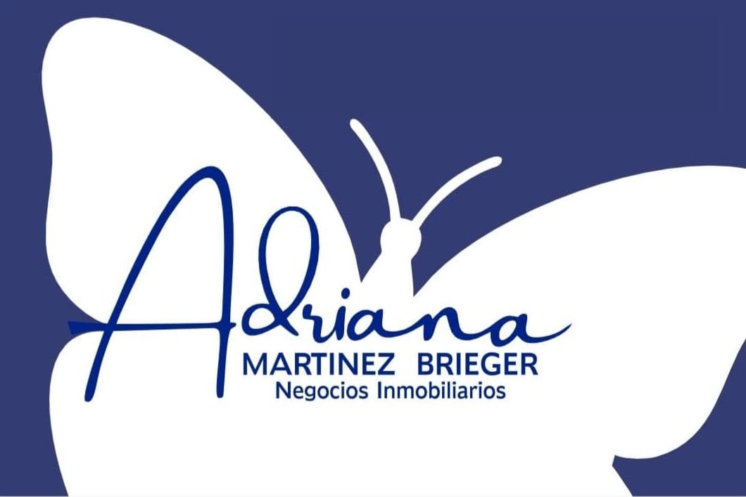 Adriana Martinez<br/>Adriana Elsa Martínez Brieger