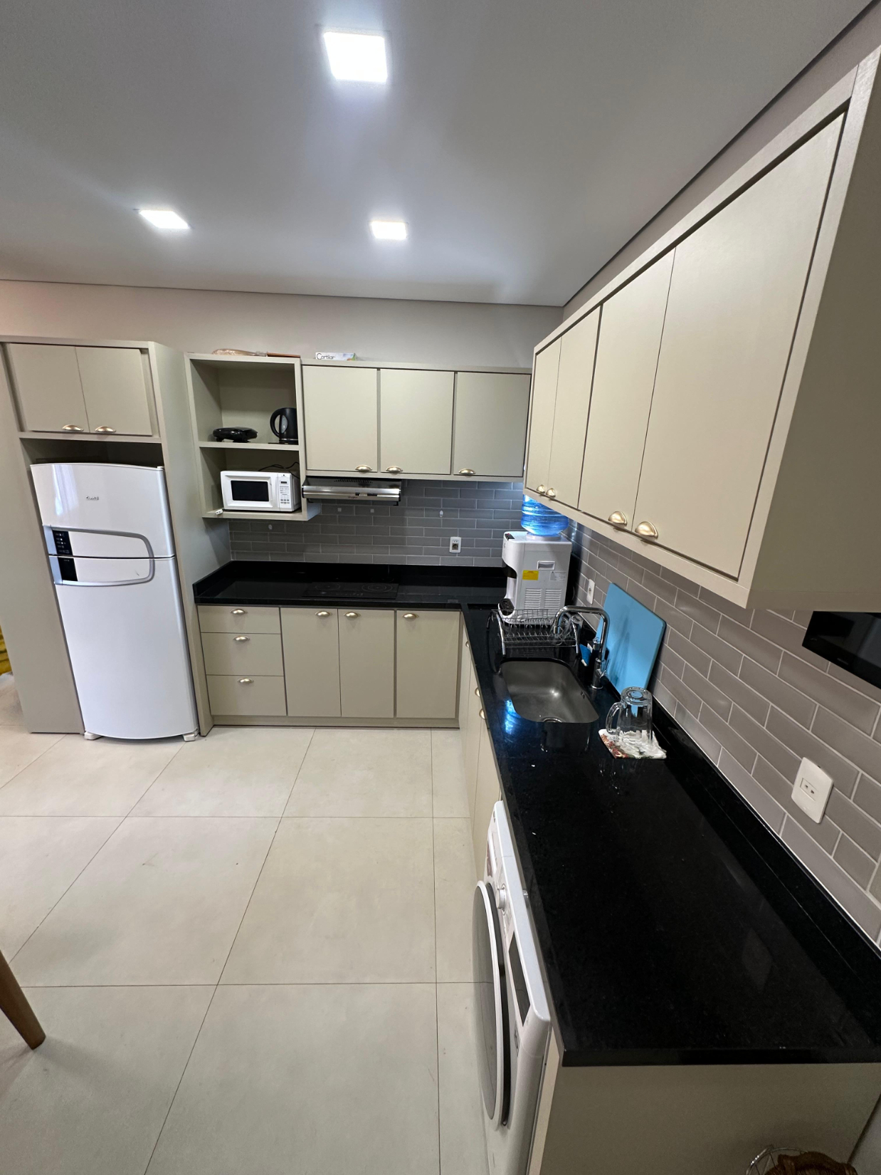 VENDO DEPARTAMENTO AMOBLADO DE ALTO PADRÓN CON DOMOTICA — foto 2