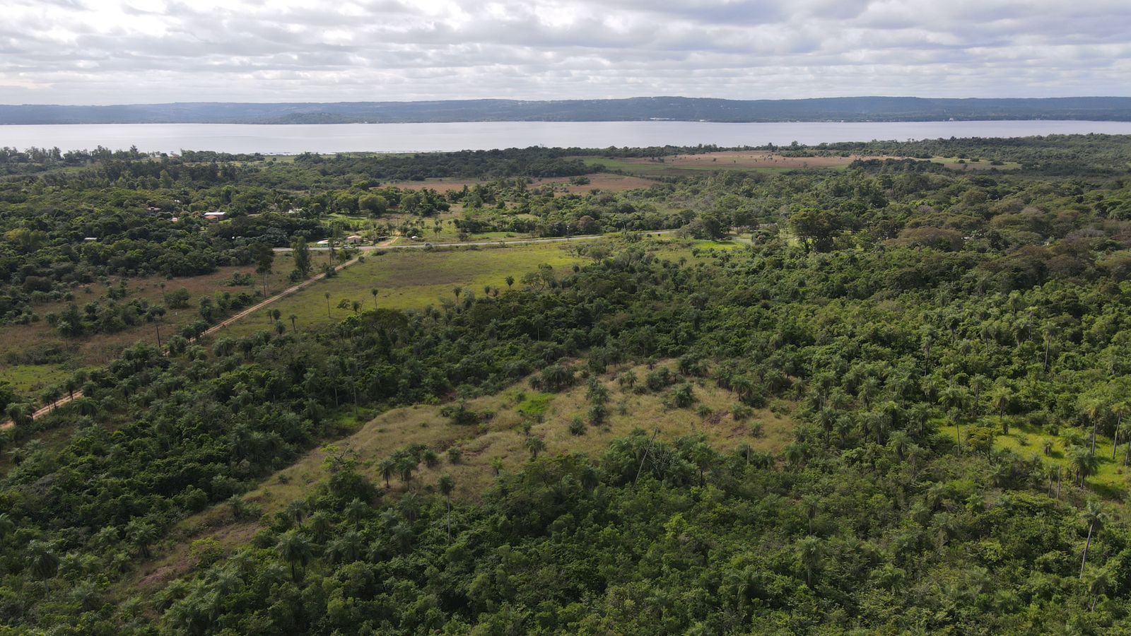 Amplio terreno ubicado a 800mts de Ruta Aregua - Ypacarai — foto 3