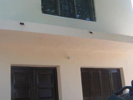 Alquilo Departamento En B° Pinozá Calle Sajonia 173 C/gral Santos Zona La Barca