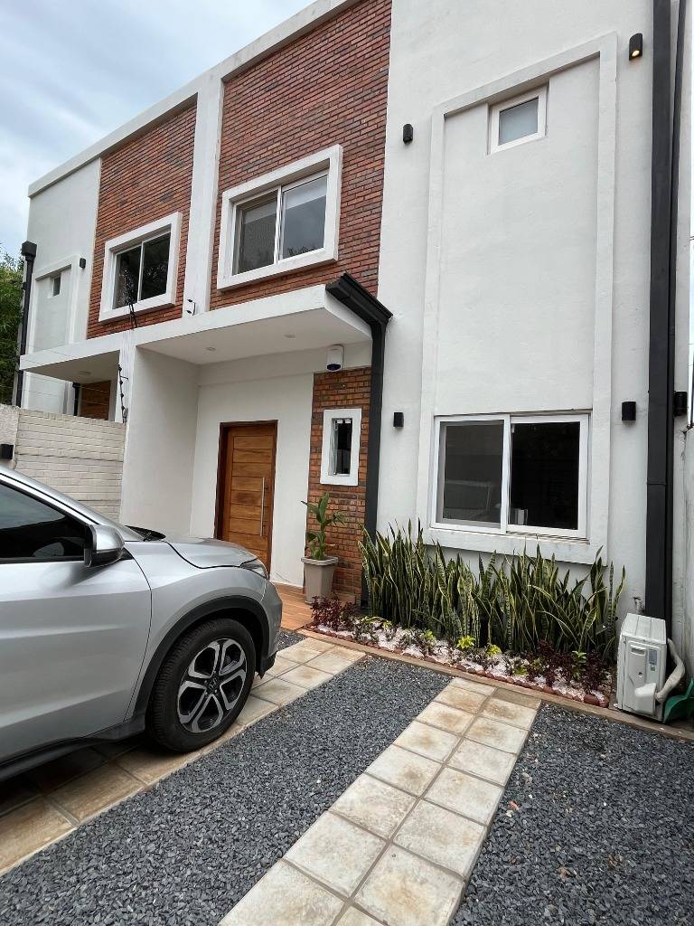 DÚPLEX TOTALMENTE AMOBLADO CON PISCINA - Loma Merlo (Zona Rakiura) — foto 2