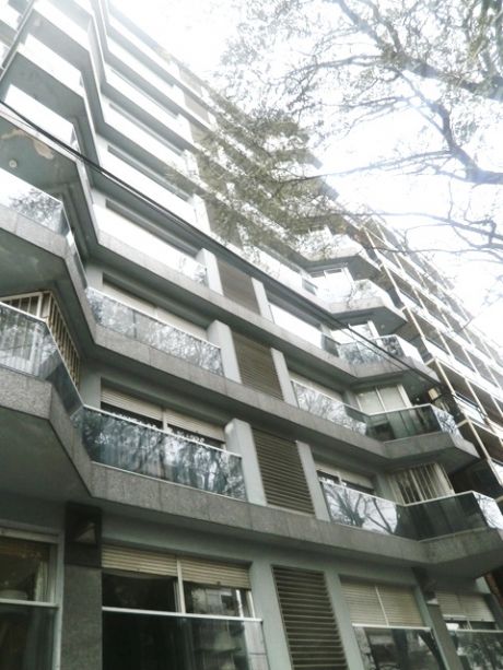 Av. Brasil PróX. Embajada Española, Servicios Y Locomoción. Arrendado.