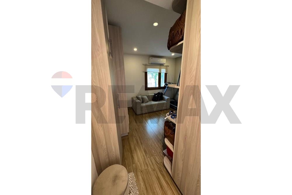 VENDO DUPLEX EN LAMBARE — foto 3
