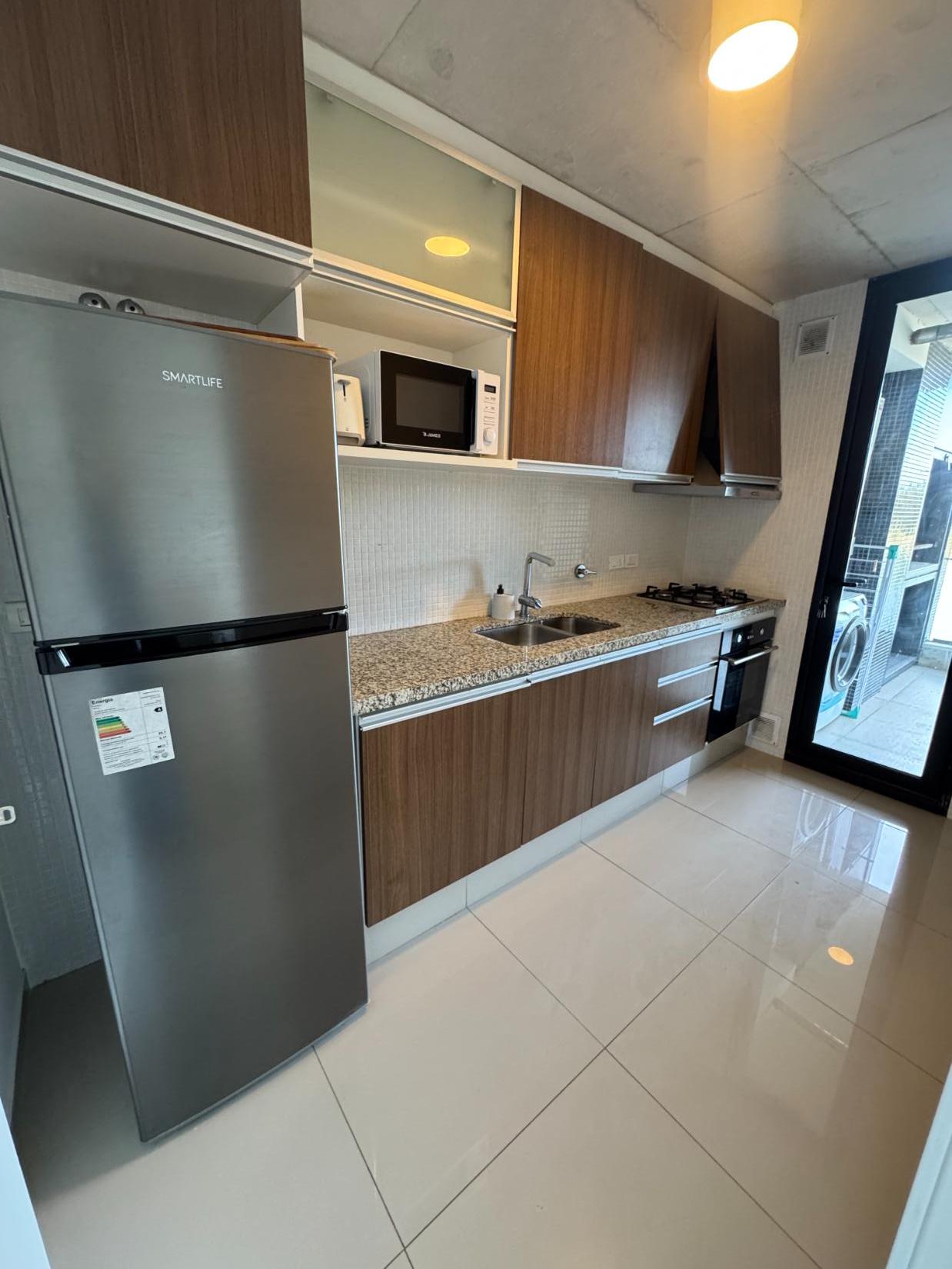 Alquiler Apartamento Amueblado 2 Dormitorios 2 Baños Lago Mayor · Foto 6