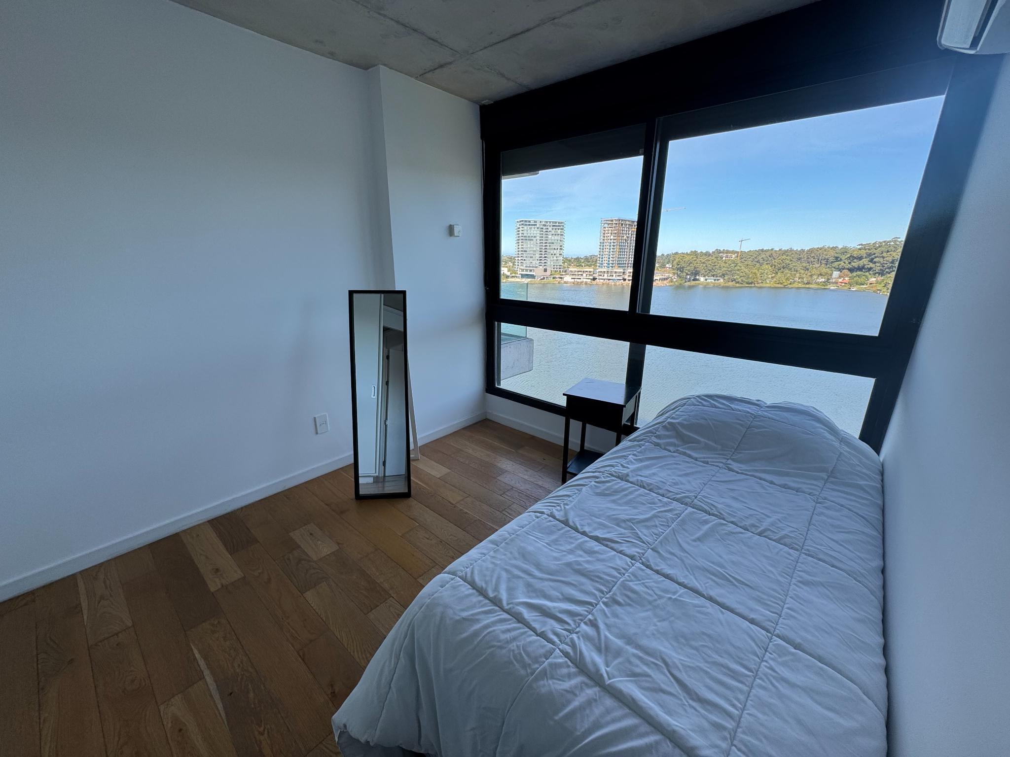 Alquiler Apartamento Amueblado 2 Dormitorios 2 Baños Lago Mayor · Foto 7