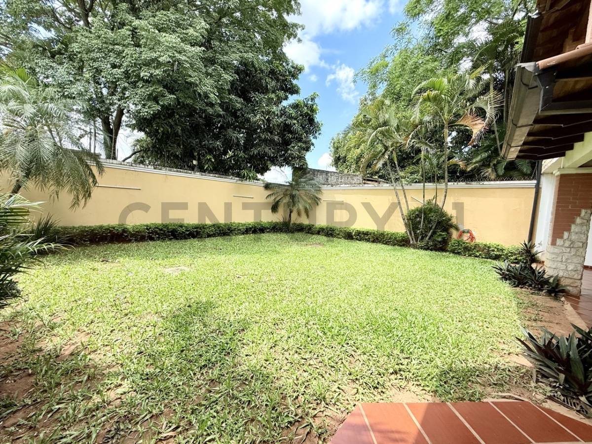 Amplia residencia en Fernando zona Norte — foto 3