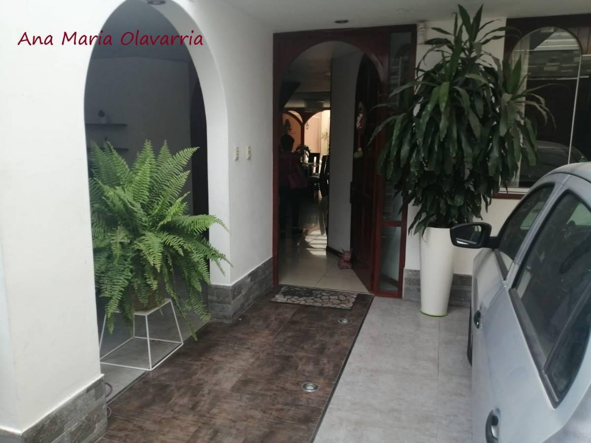 Casa en venta en José Luis Bustamante y Rivero