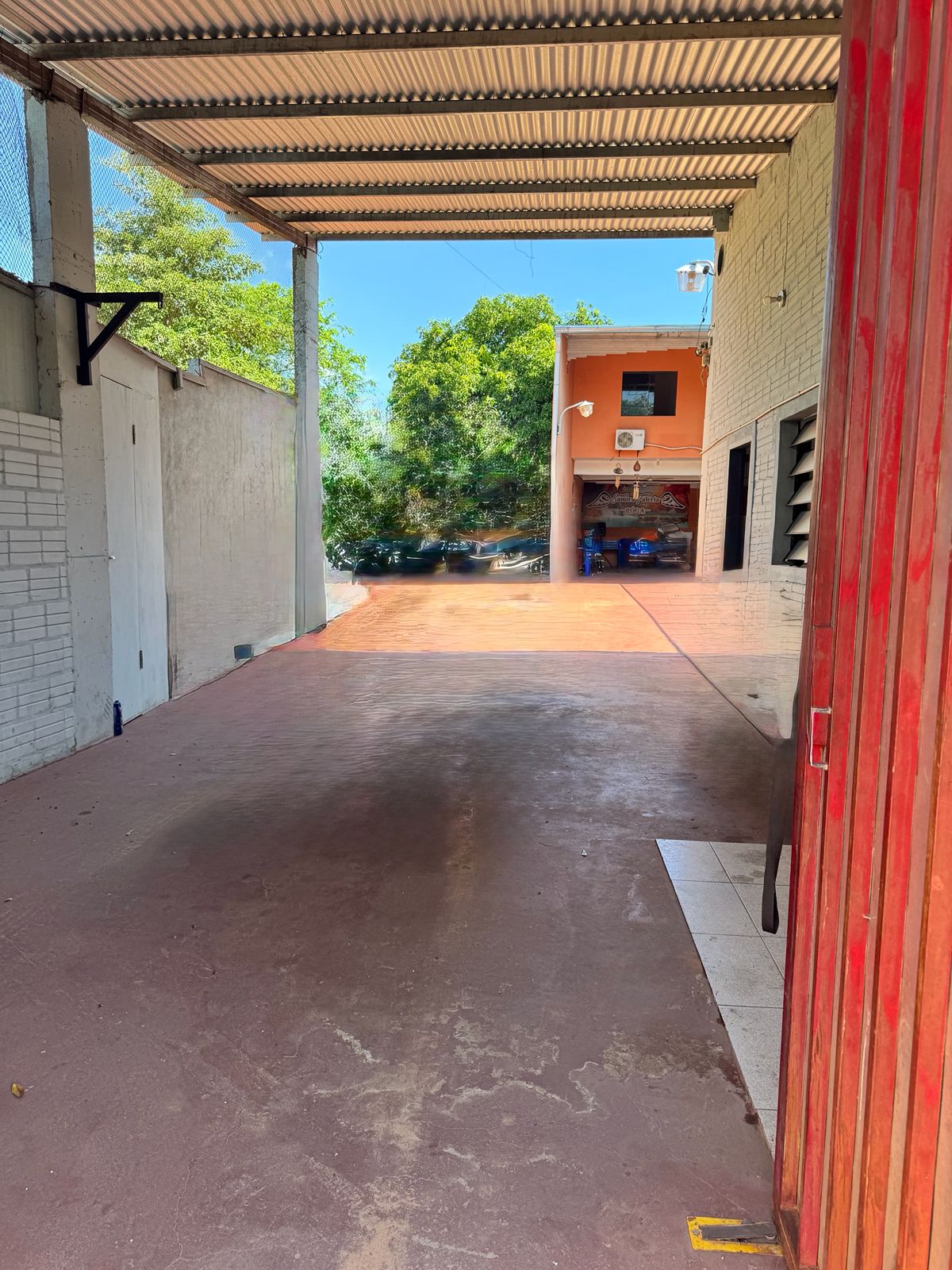 Casa con piscina, quincho y salón comercial en alquiler – San Lorenzo centro — foto 3