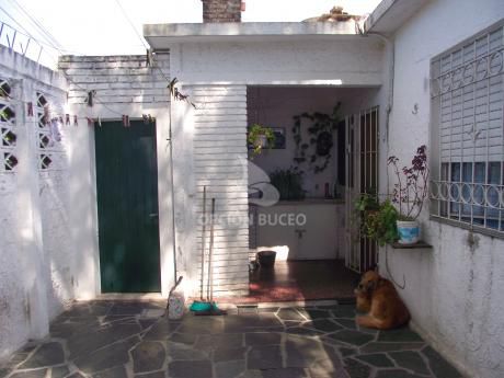 Casa A La Venta En Malvin Norte, 2 Dormitorios