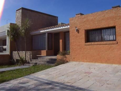 Hermosa Residencia Pronta Para Entrar