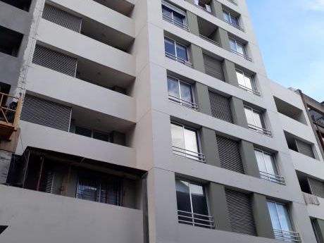 Estrene Monoambiente Sobre Avda. Libertador!!