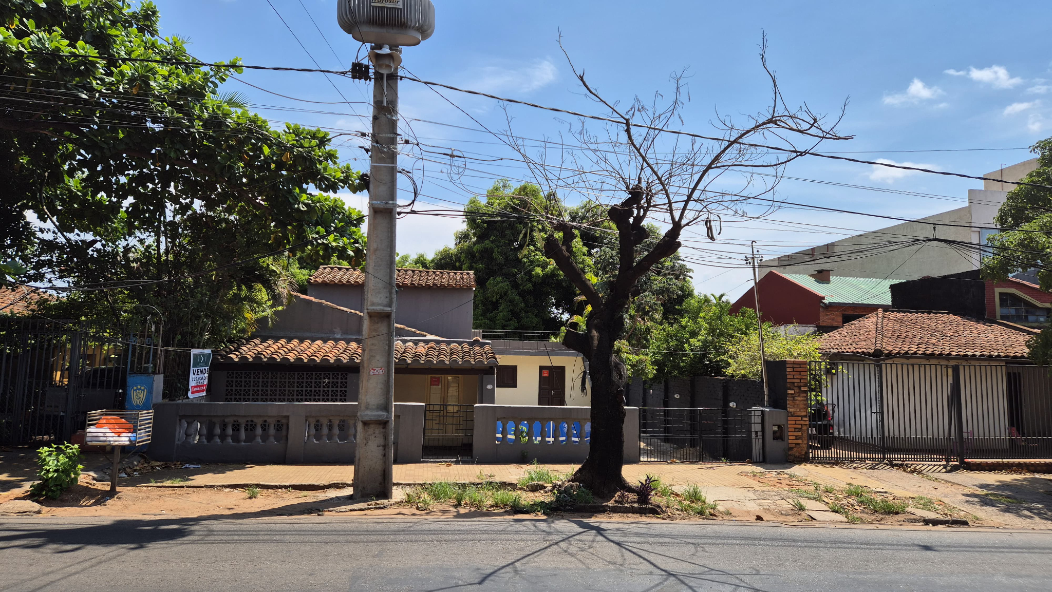 Terreno Con Casa Incluida En El Centro De Luque — foto 2