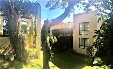 En Venta Hermosa Casa En UrbanizaciÓn Jardines Del Urubo