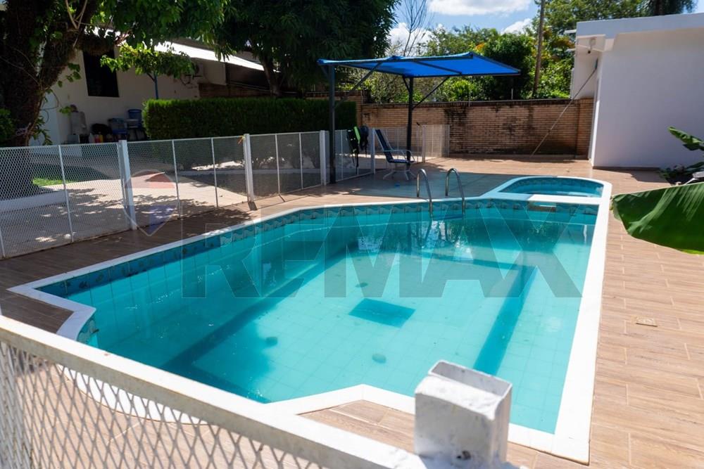 AMPLIA RESIDENCIA EN VENTA — foto 2