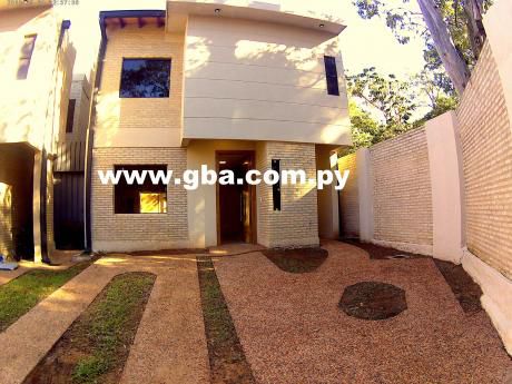 Dúplex A Estrenar En Alquiler Ubicado En Condominio Cerrado De Luque.