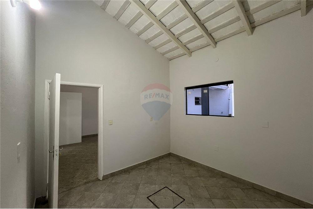 Oficina - Alquiler - Paraguay Central Fernando De La Mora — foto 2