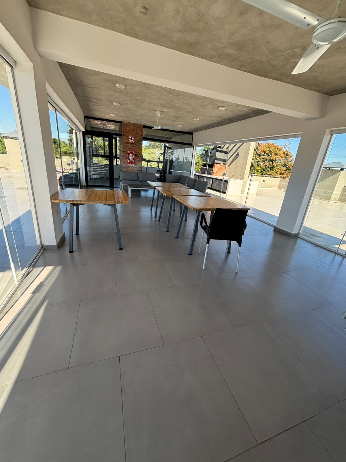 DEPARTAMENTO EN ALQUILER DE 2 HABITACIONES EN LAMBARE — foto 3
