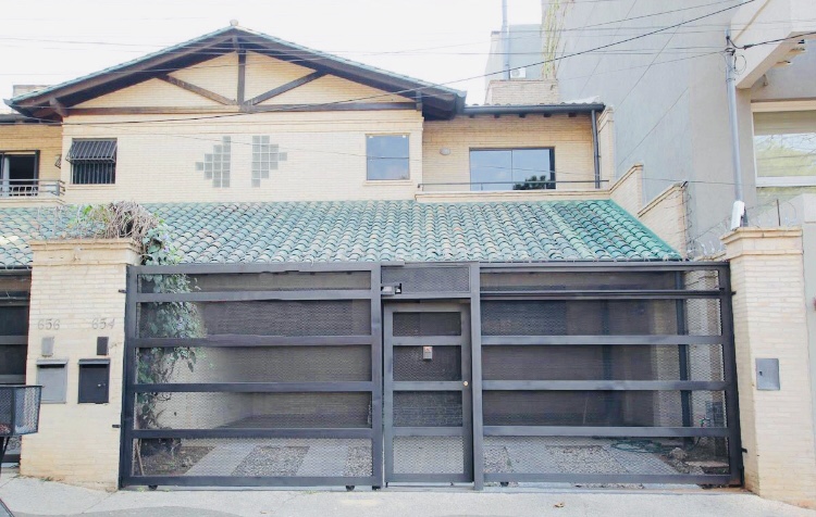 Casa en alquiler en Villa Morra
