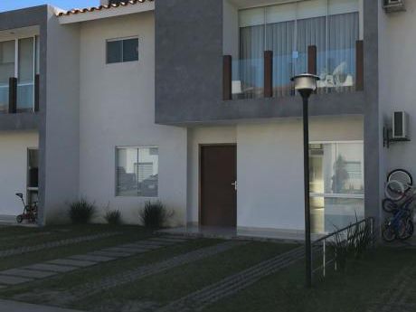 Casa En Condominio Zona Norte