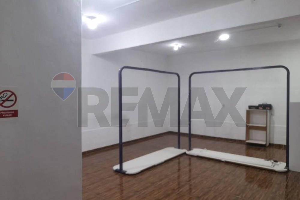 Alquilo Casa para Oficina o Vivienda — foto 3