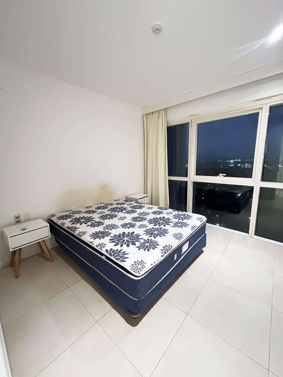 Departamento en alquiler en Ycuá Satí, Asunción — foto 2