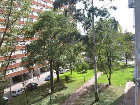 Parque Posadas Impecable