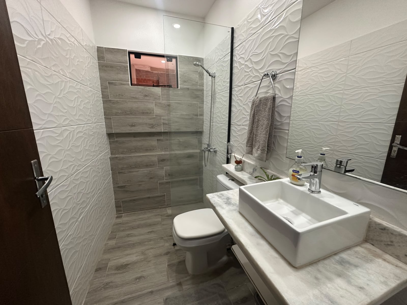 CASA SEMi AMOBLADA EN ALQUILER | VILLA ELISA — foto 3
