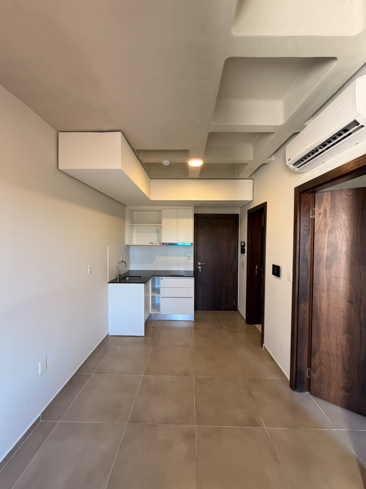 Moderno Departamento En Alquiler En Luque — foto 2