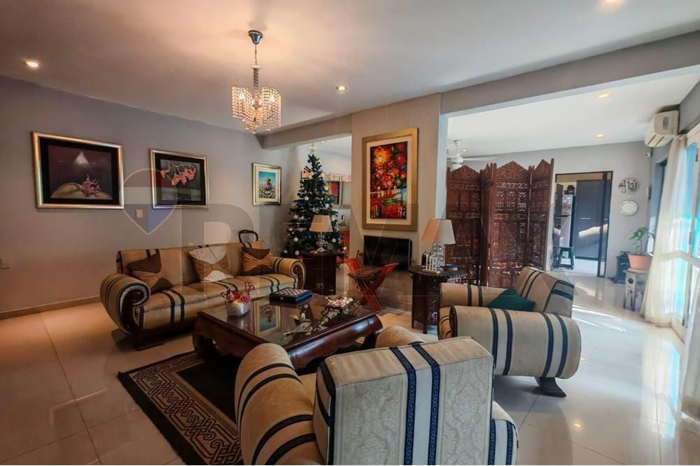Residencia en Fernando de La Mora — foto 2