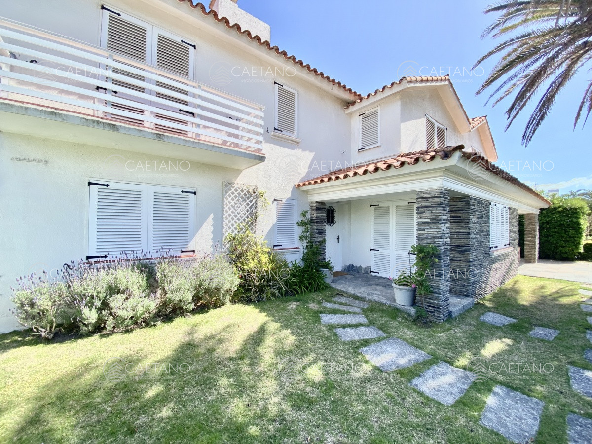 Casa en venta en Península