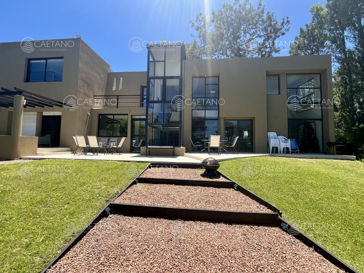 Casa en alquiler en Rincón del Indio