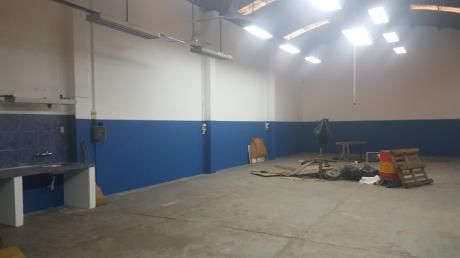 Local Comercial En Tres Cruces
