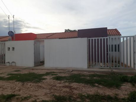 Casa En Venta En Zona Este