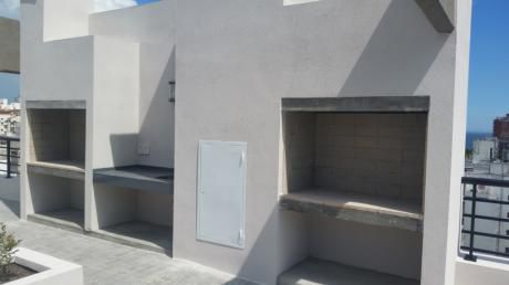 Centro A Estrenar Piso Alto 2 Dorm. Balcon
