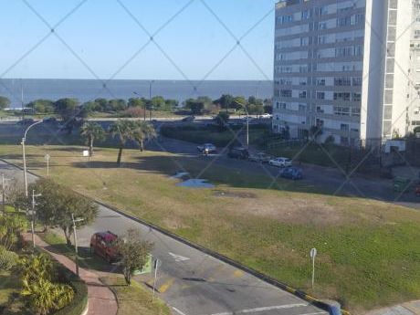 Concepcion Del Uruguay Casi Rambla Todo Exterior
