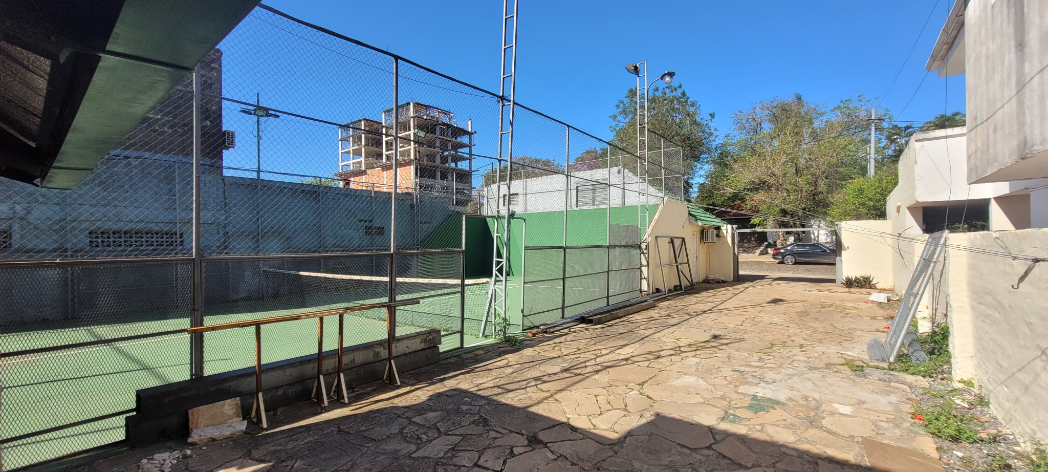 CASA CON CANCHA DE PÁDEL EN RECOLETA — foto 3