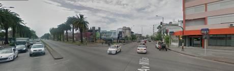 Inversor, Renta De U$d 2300 Inmueble De 651 M2 Edificados/ Terreno De 1232 M2.
