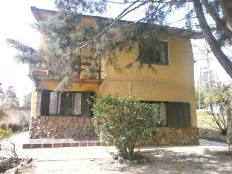 En 2 Plantas 3 Dormitorios Vende O Permuta