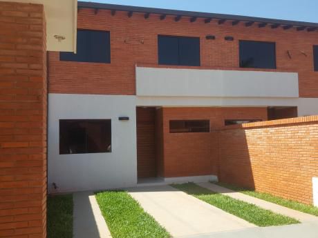 Duplex A Estrenar, Barrio Cerrado