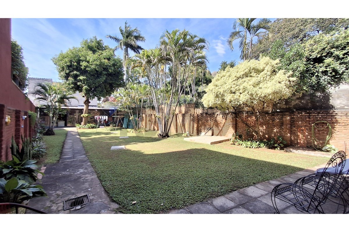 VENDO RESIDENCIA CON GRAN POTENCIAL EN HERRERA — foto 2