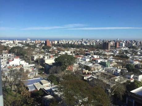 Piso Alto Vista Despejada!!!