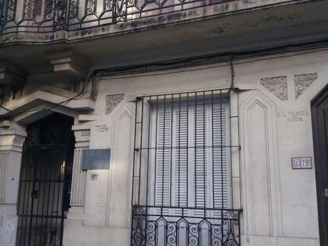 Mario Cassinoni A Metros De 18 A Reciclar