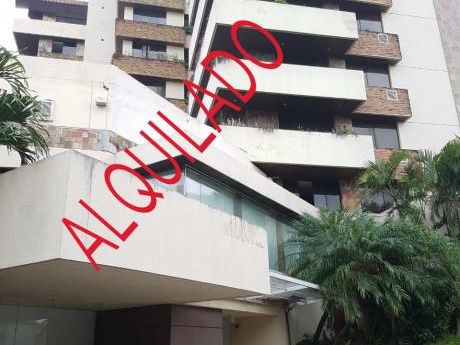 Hermoso Local Comercial En Equipetrol (alquilado)
